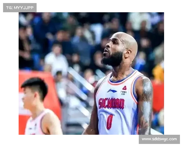 中国篮协宣布四川男篮未履行FIBA仲裁判决 将面临禁注册新球员处罚 中国篮协宣布四川男篮未履行FIBA仲裁判决 将面临禁注册新球员处罚
